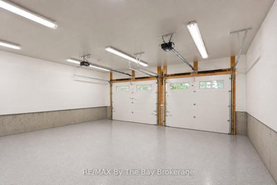 214 Elm Street • Clearview, ON photo 8