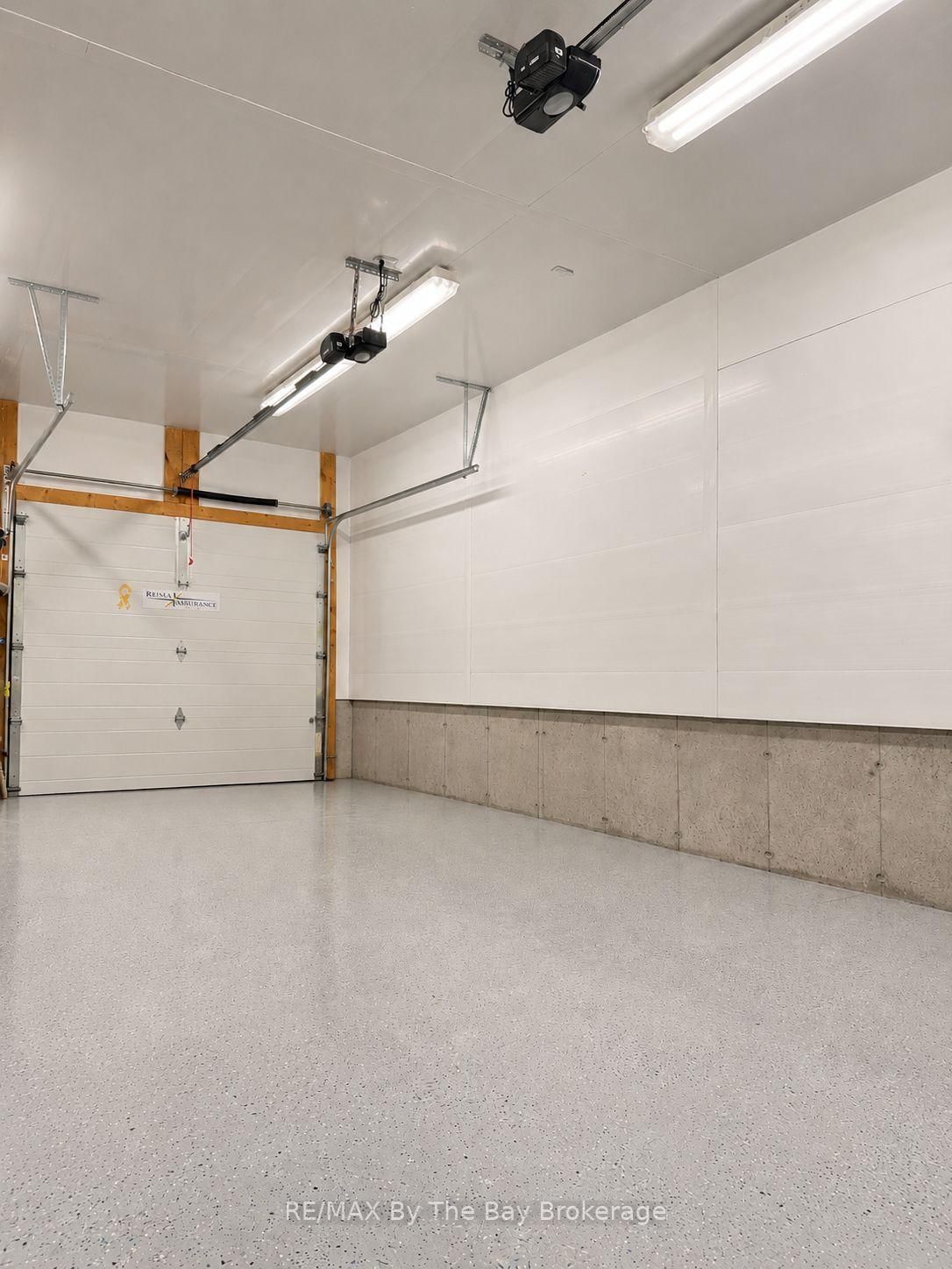 214 Elm Street • Clearview, ON photo 9