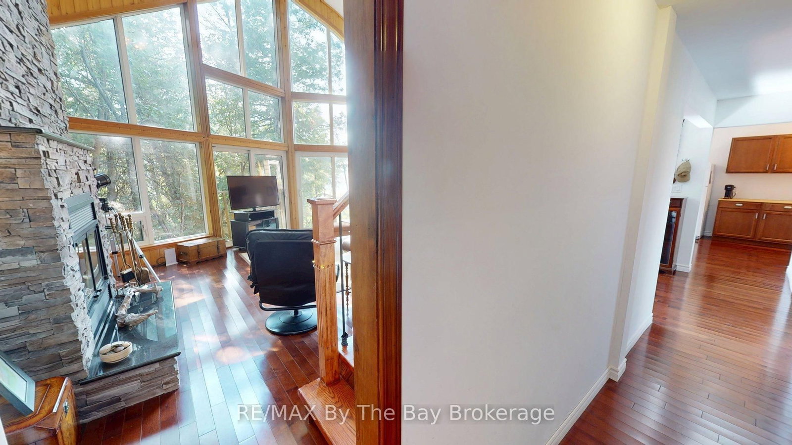 Listing Image 30