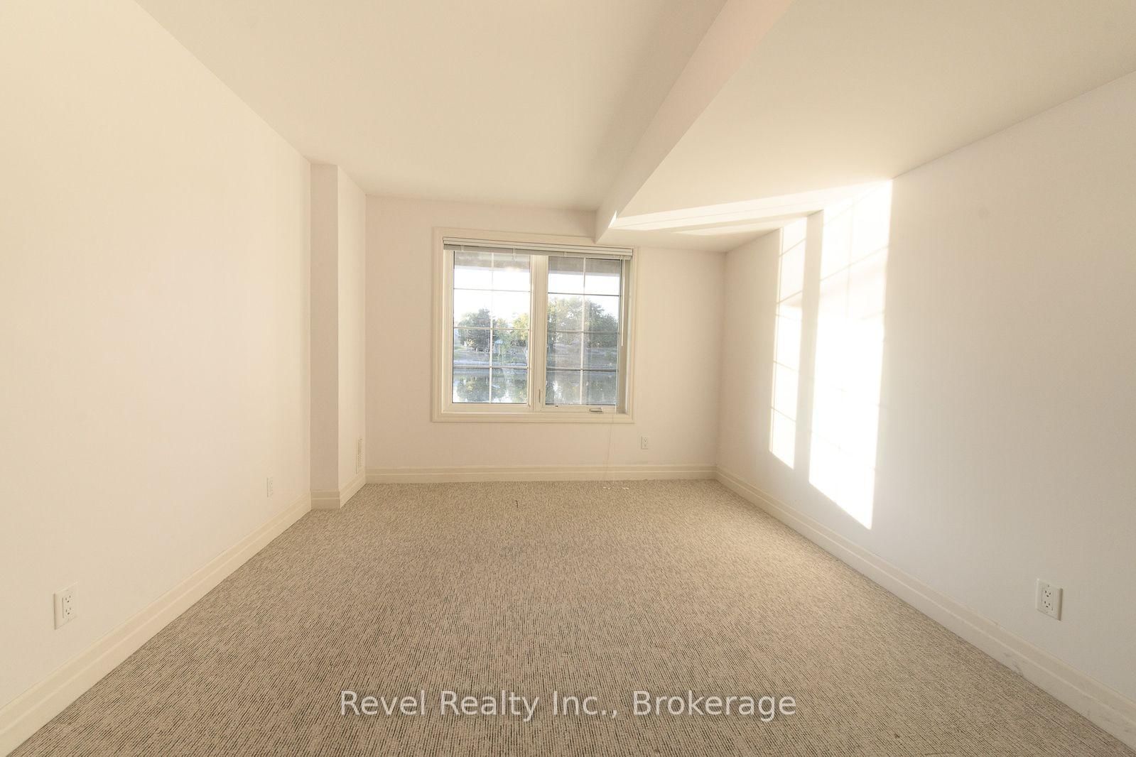 4-64 RIVER RD E River Road E • #4 • Wasaga Beach, ON photo 11