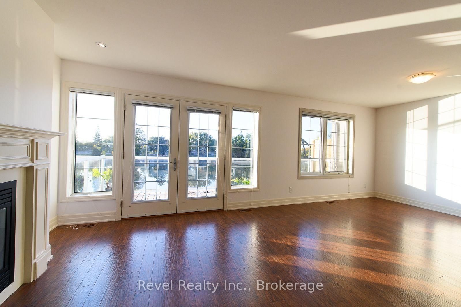 4-64 RIVER RD E River Road E • #4 • Wasaga Beach, ON photo 3