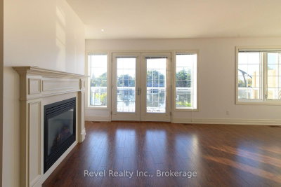 4-64 RIVER RD E River Road E • #4 • Wasaga Beach, ON photo 4