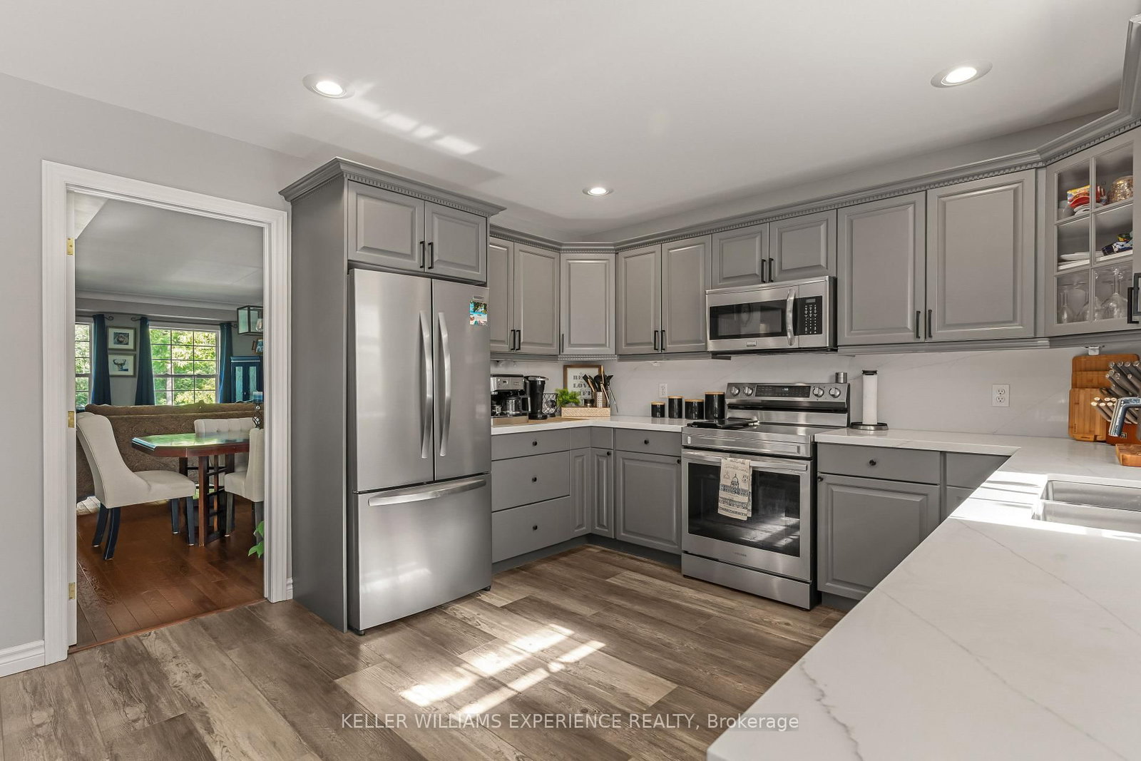4254 Forest Wood Drive • Severn, ON photo 11