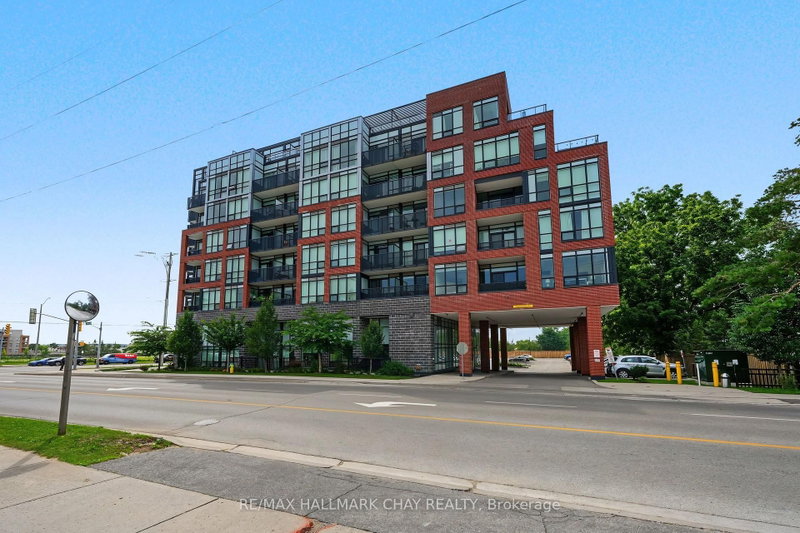 418 - 681 Yonge Street