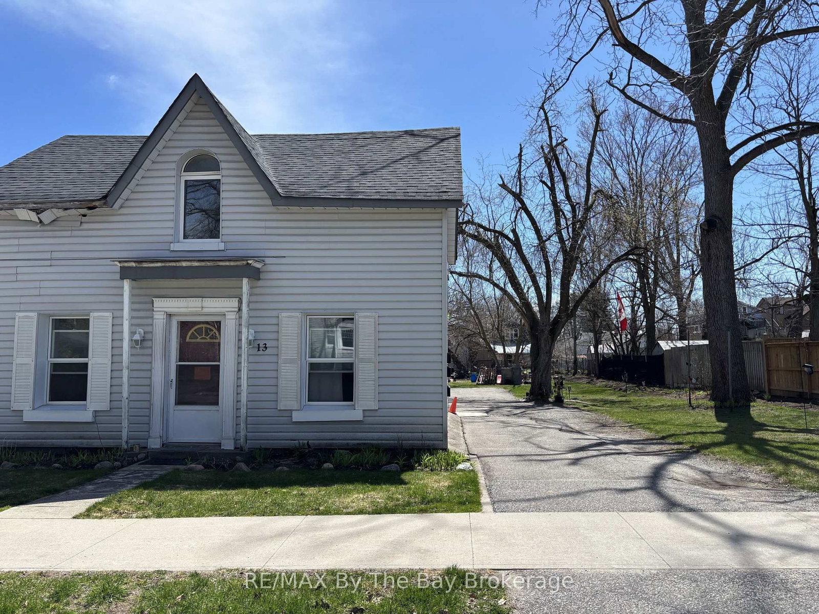 13 HENRY Street • Barrie, ON photo 13