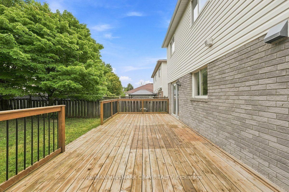 26 Whitehorn Crescent • Barrie, ON photo 17