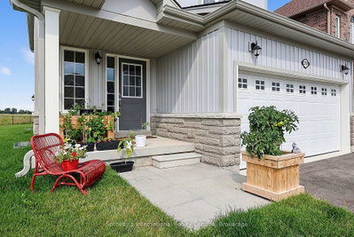 270 Springfield Crescent • Clearview, ON photo 5