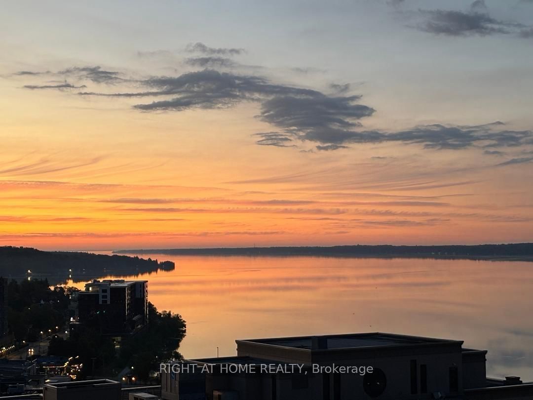 39 Mary Street • #1706 • Barrie, ON photo 21
