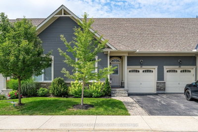 81 Kari Crescent • Collingwood, ON photo 2