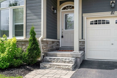 81 Kari Crescent • Collingwood, ON photo 3