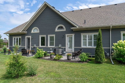 81 Kari Crescent • Collingwood, ON photo 4