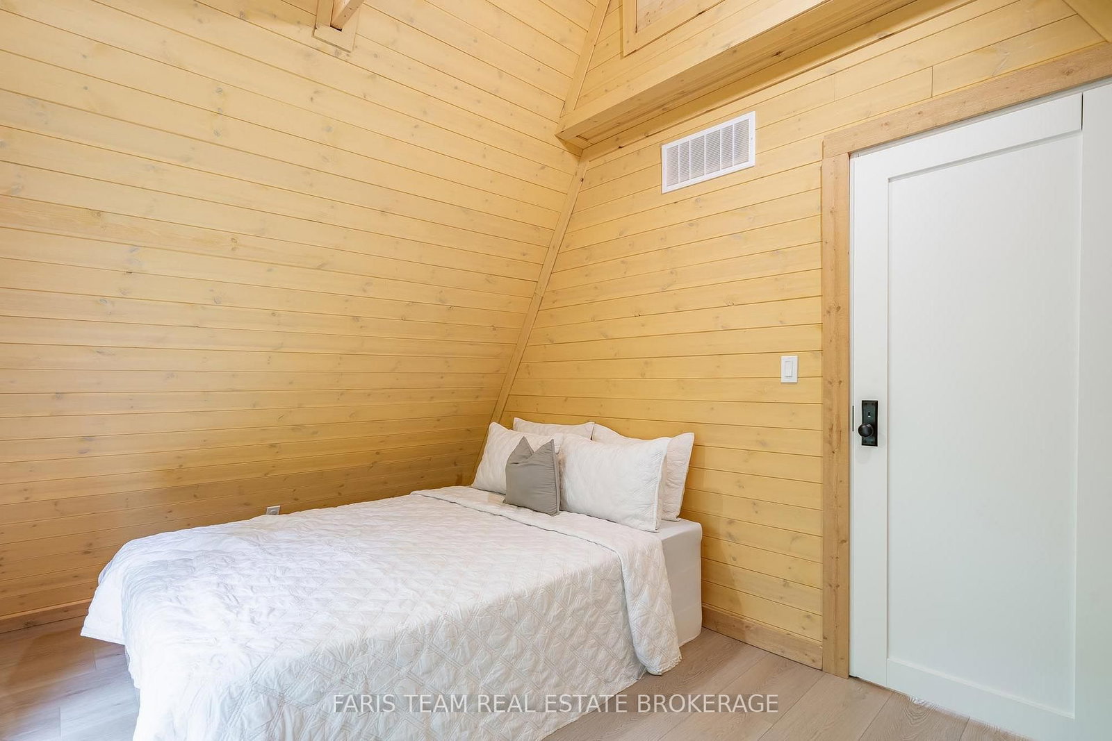 1490 Champlain Road • Tiny, ON photo 19