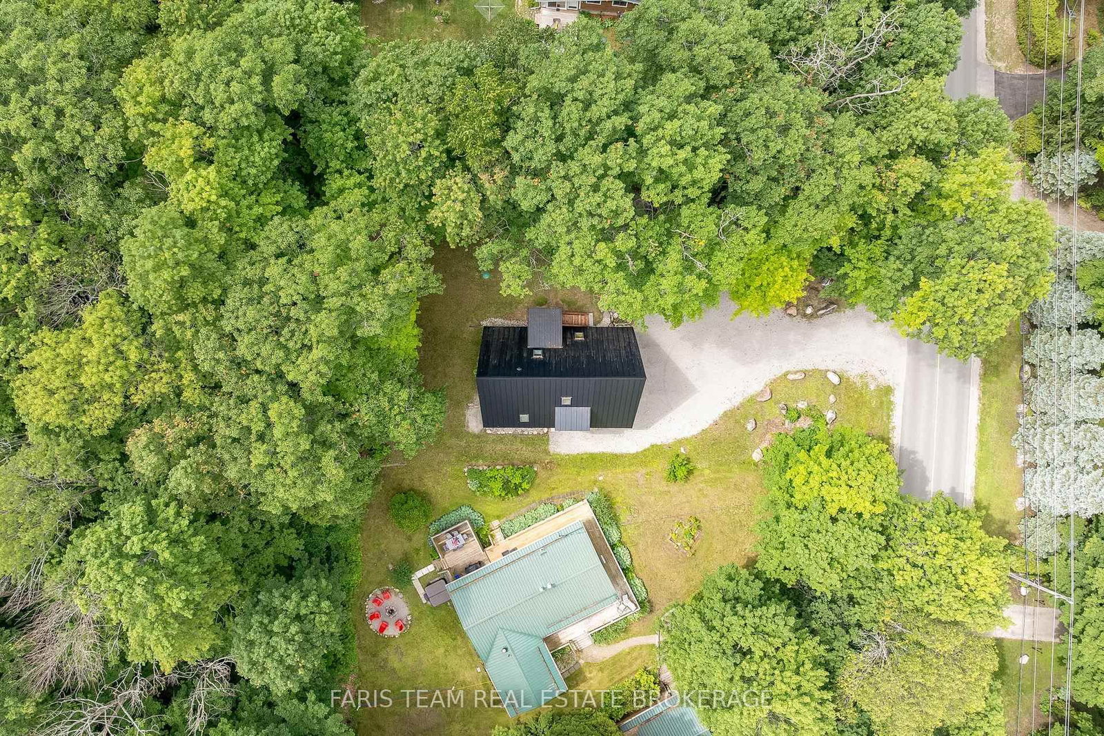 1490 Champlain Road • Tiny, ON photo 32