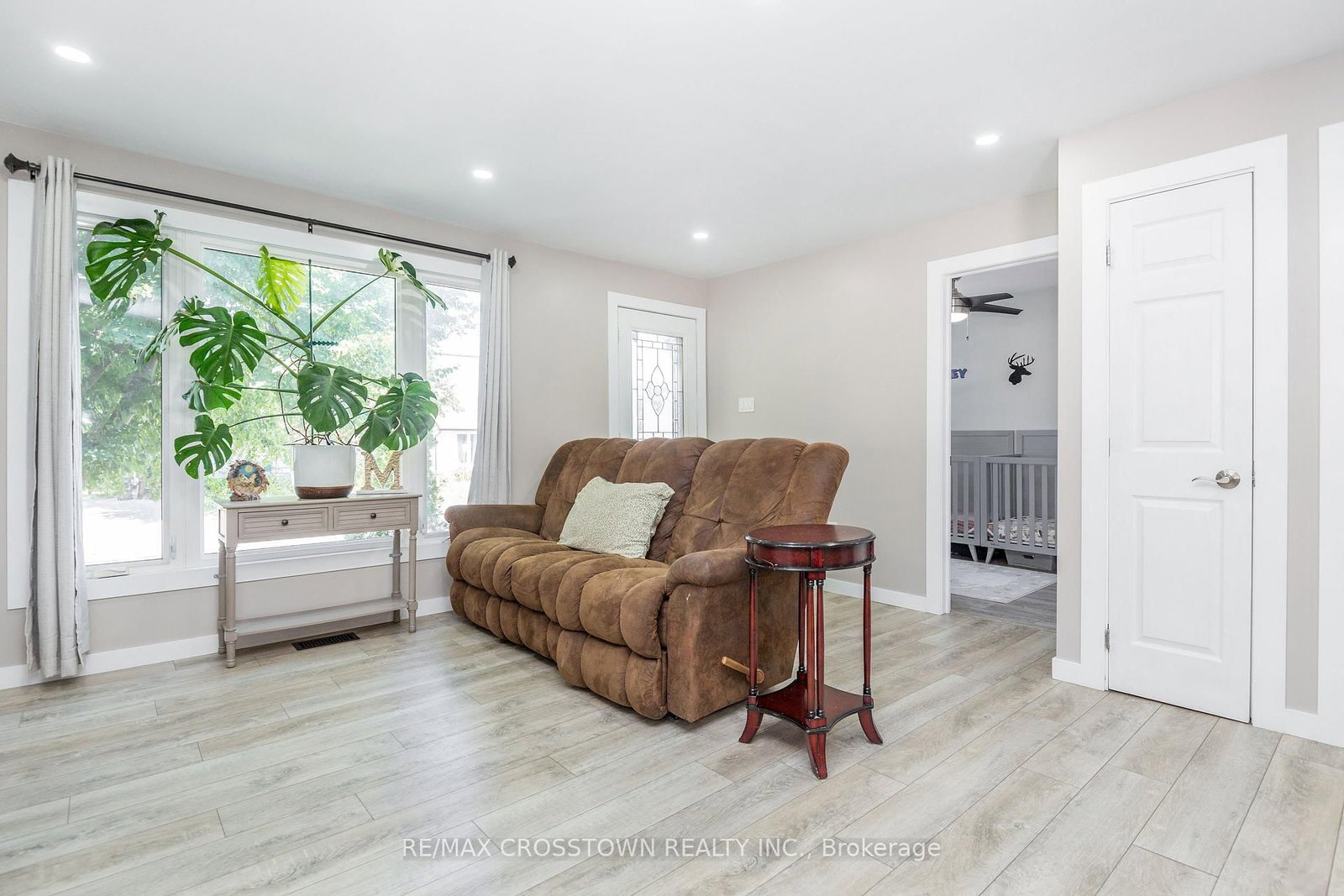 281 Elizabeth Street • Midland, ON photo 6