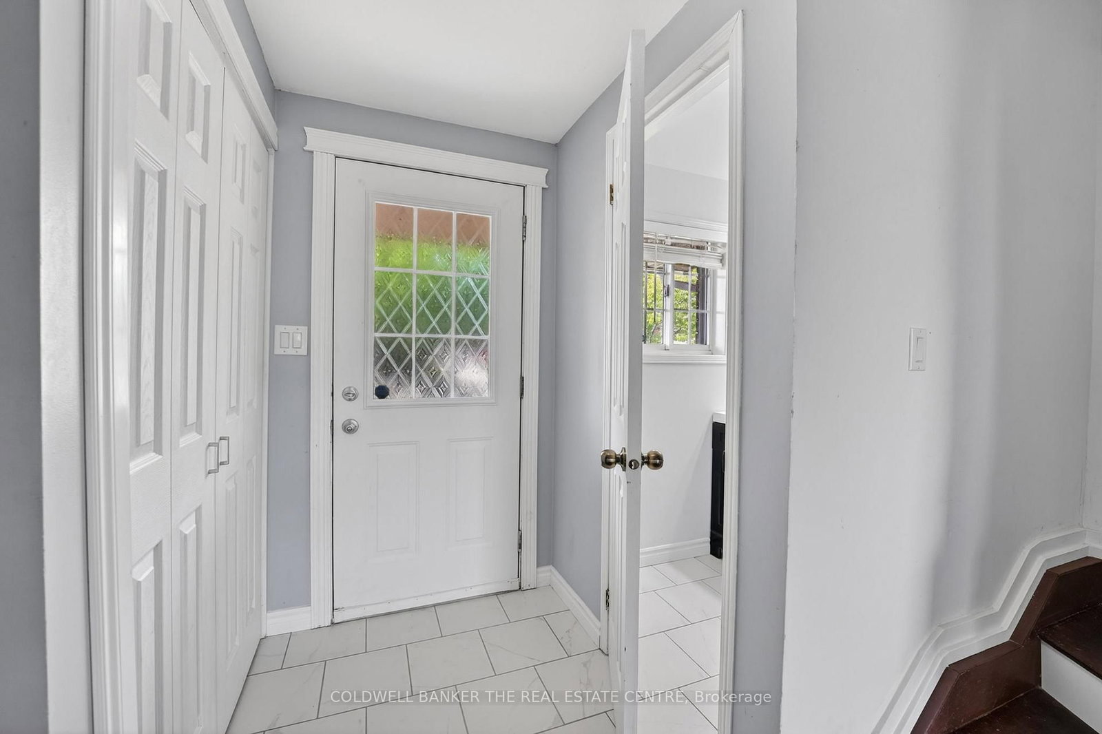 98 Cheltenham Road • Barrie, ON photo 5
