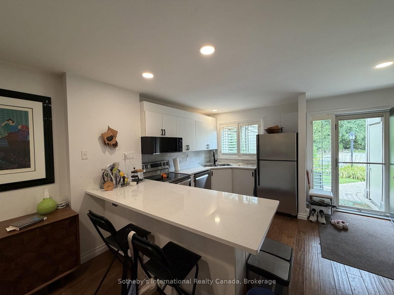 589 Oxbow Crescent
