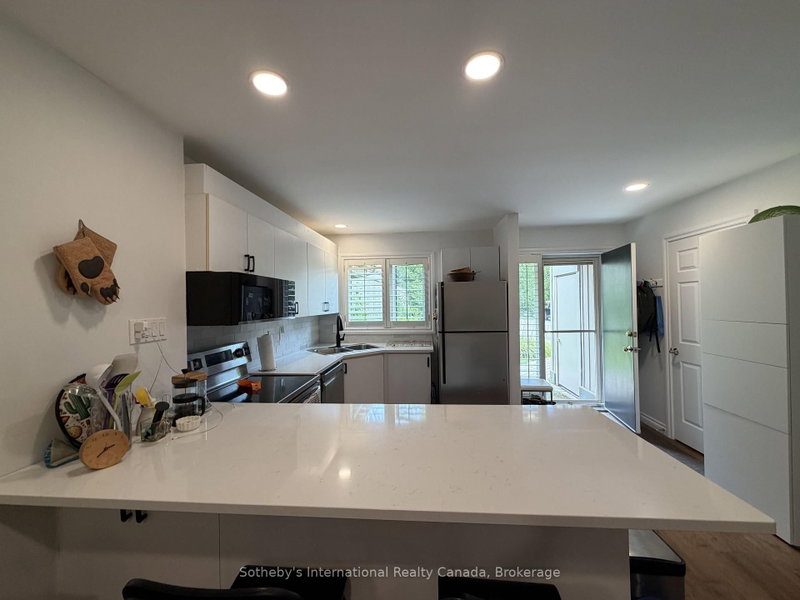 589 Oxbow Crescent