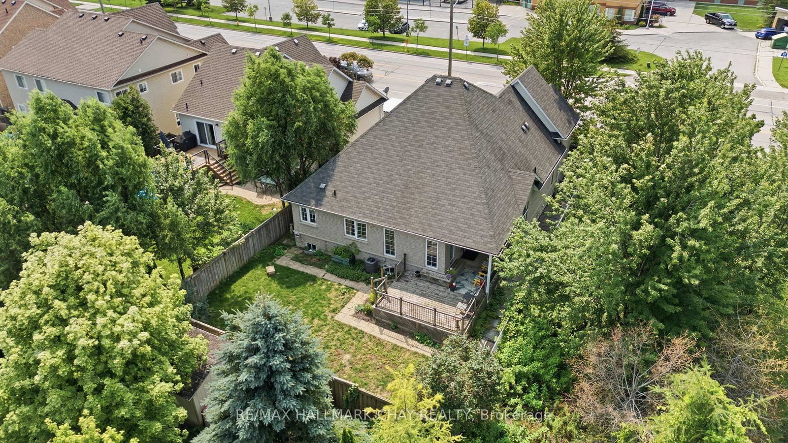 121 Prince William Way • Barrie, ON photo 36