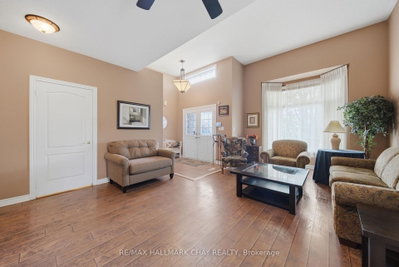 121 Prince William Way • Barrie, ON photo 6