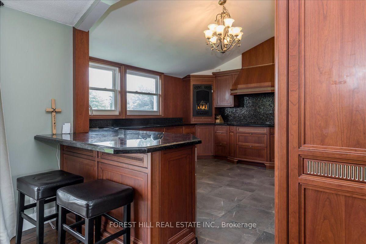 21 PINETREE Court • Ramara, ON photo 13