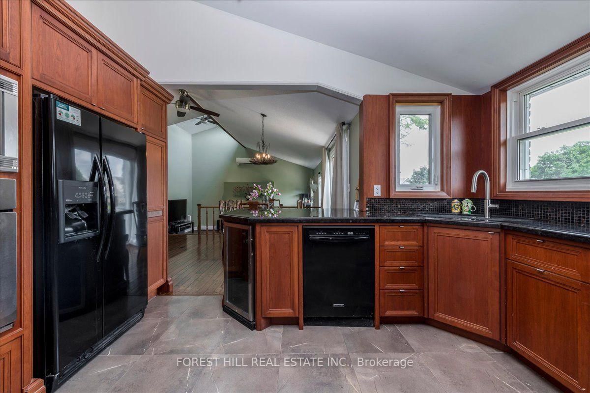 21 PINETREE Court • Ramara, ON photo 14