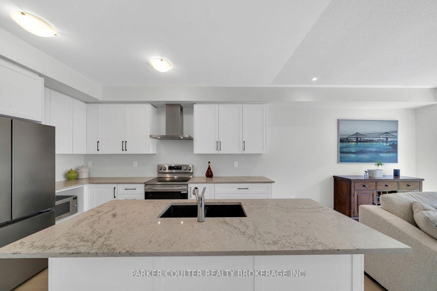 48 West Oak Trail • Barrie, ON photo 21