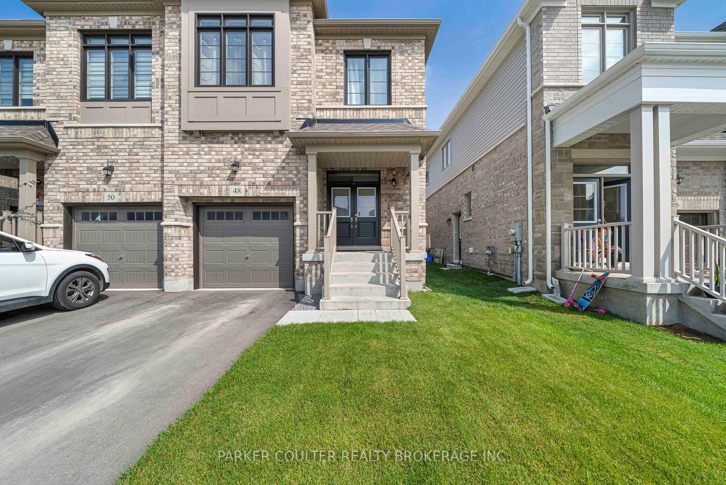 48 West Oak Trail • Barrie, ON photo 3