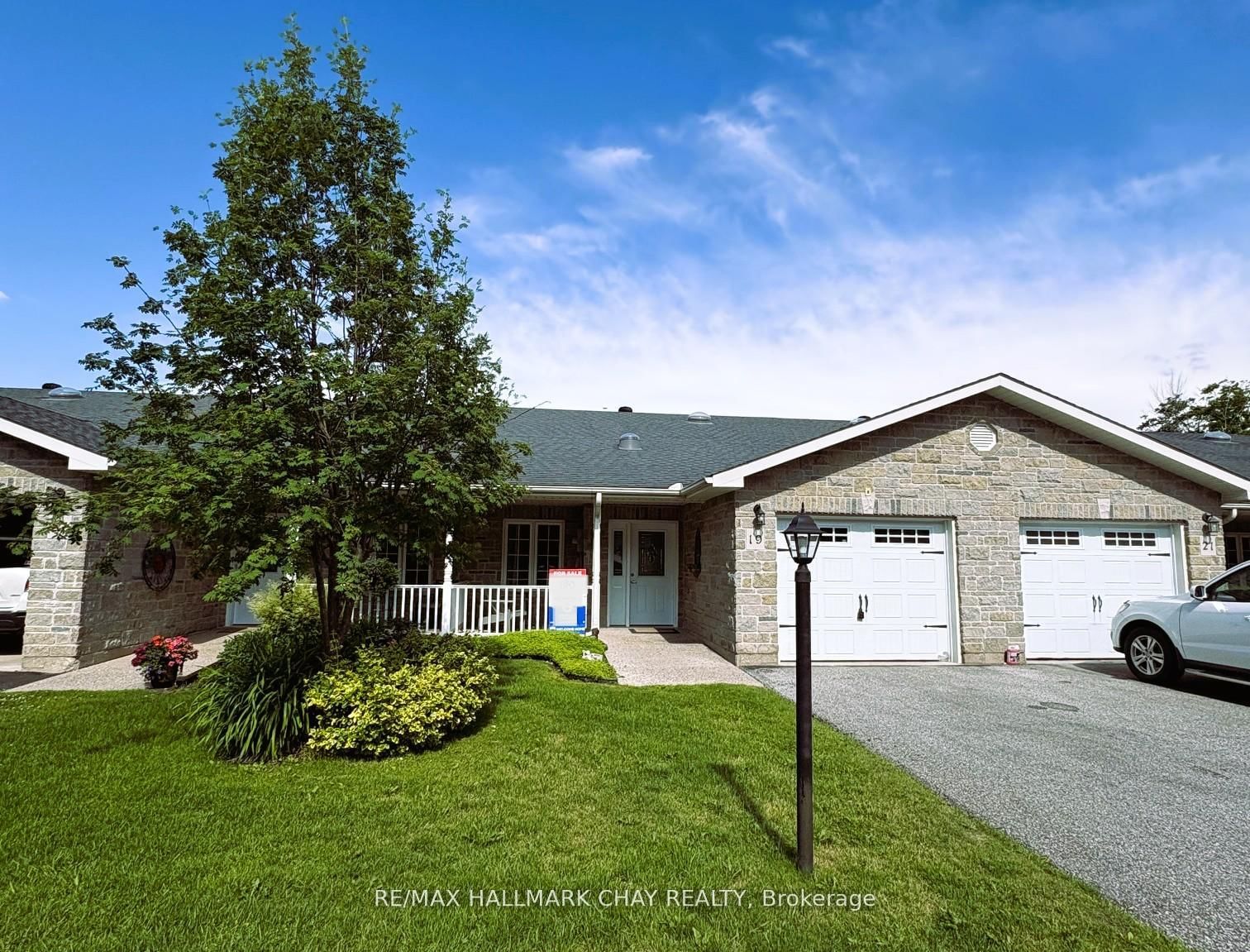 19 Greenway Drive • Wasaga Beach, ON photo 1