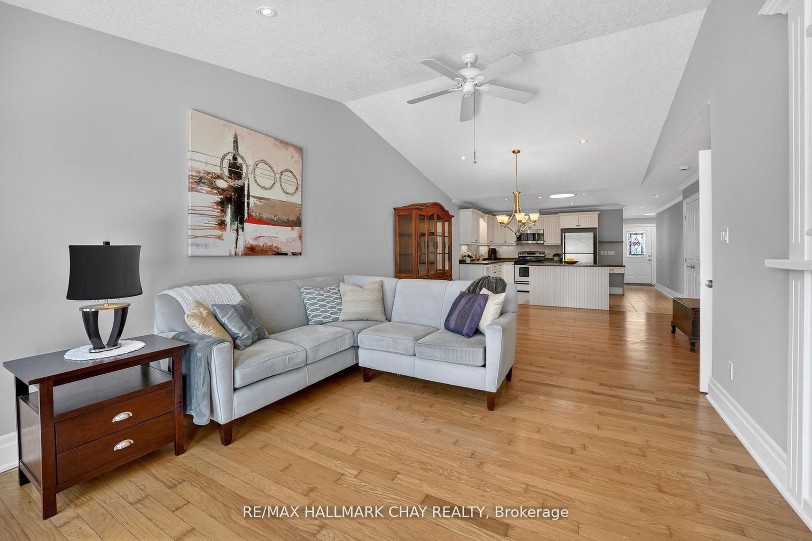 19 Greenway Drive • Wasaga Beach, ON photo 13