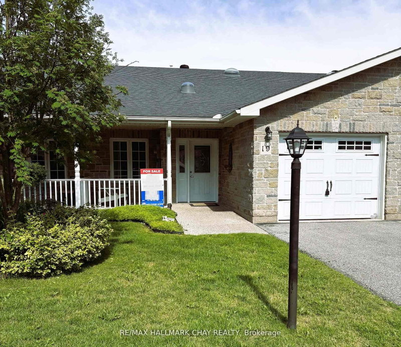 19 Greenway Drive