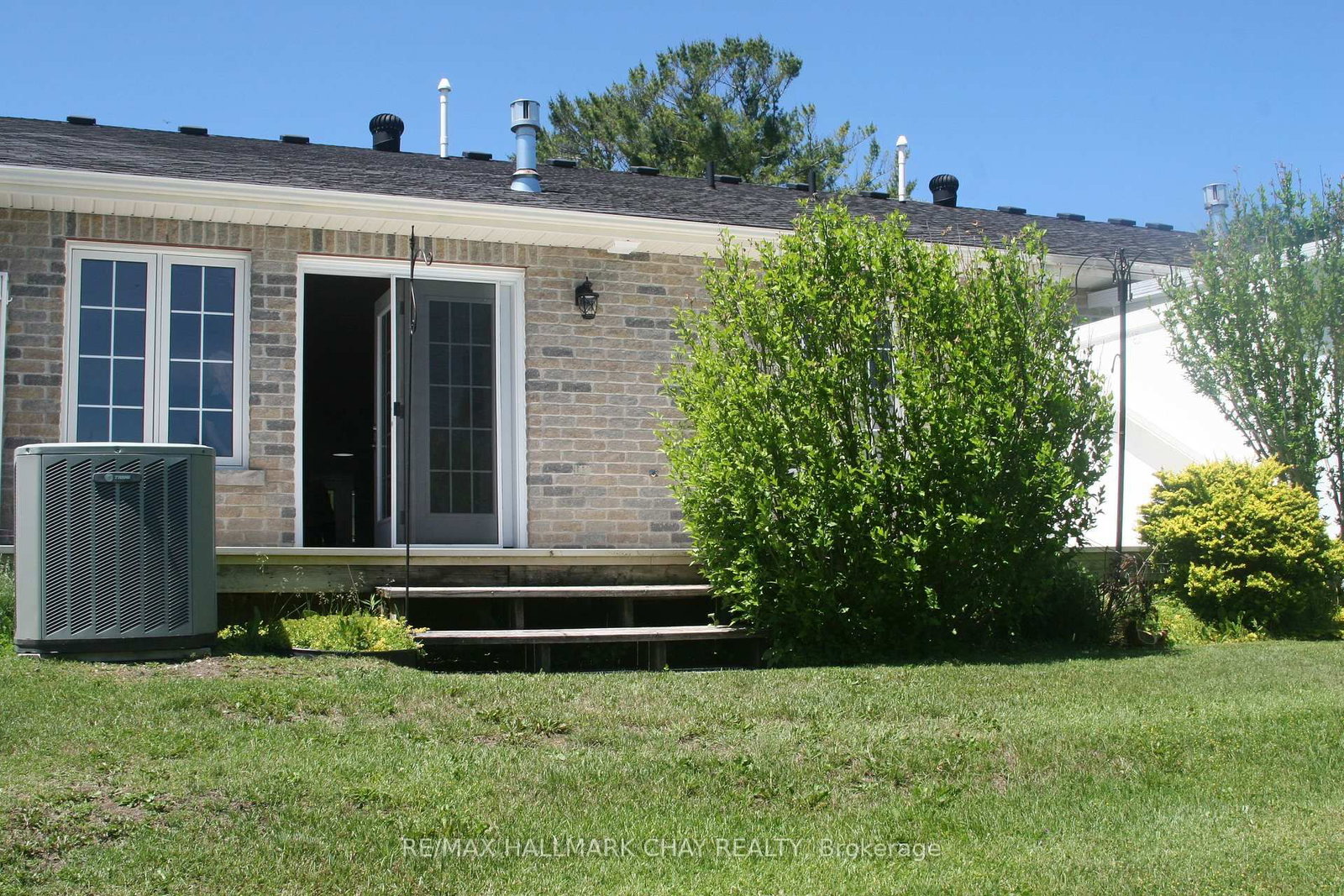 19 Greenway Drive • Wasaga Beach, ON photo 27