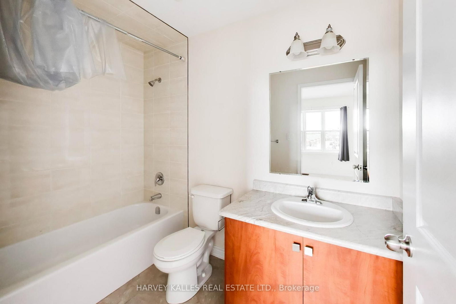 1 Leggott Avenue • #38 • Barrie, ON photo 30