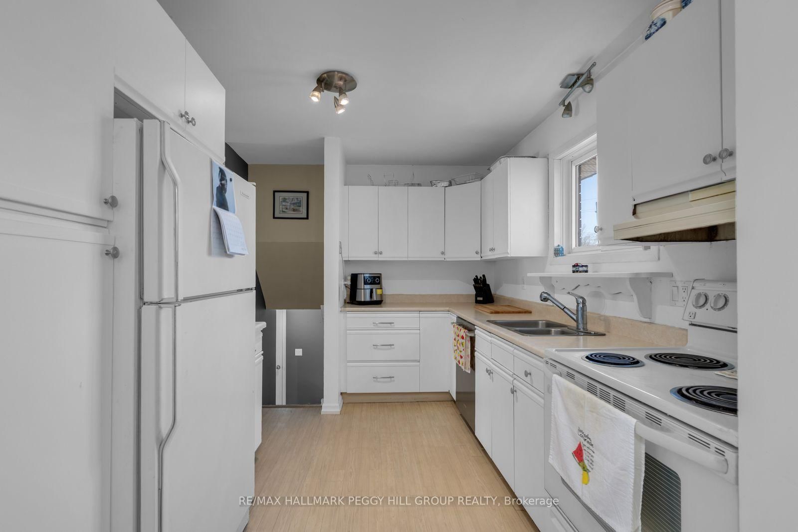 423 Mary Street • Orillia, ON photo 6