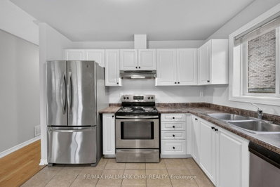 39 Hanmer Street E • Barrie, ON photo 4