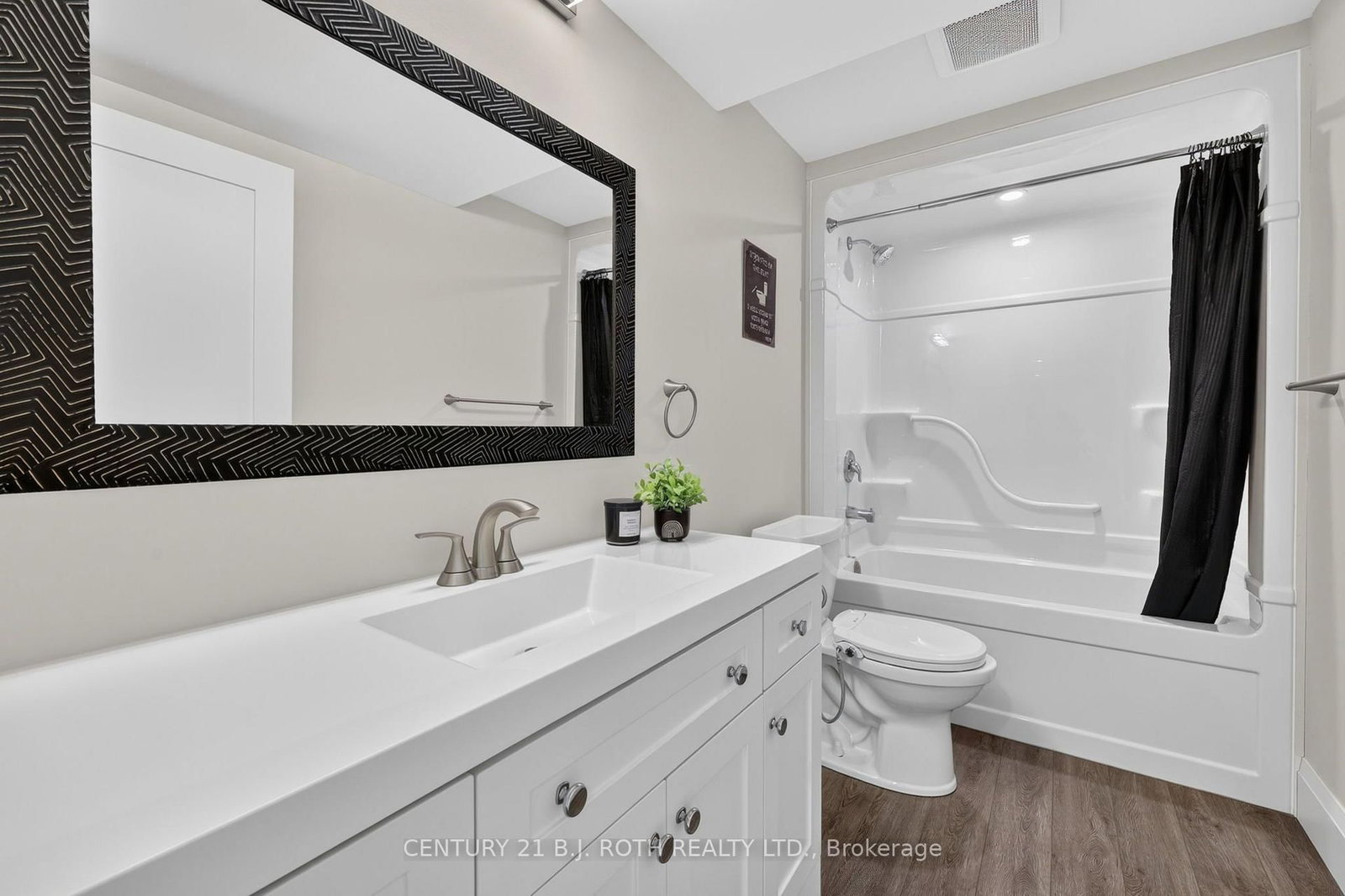 244 Frank Street • Midland, ON photo 24