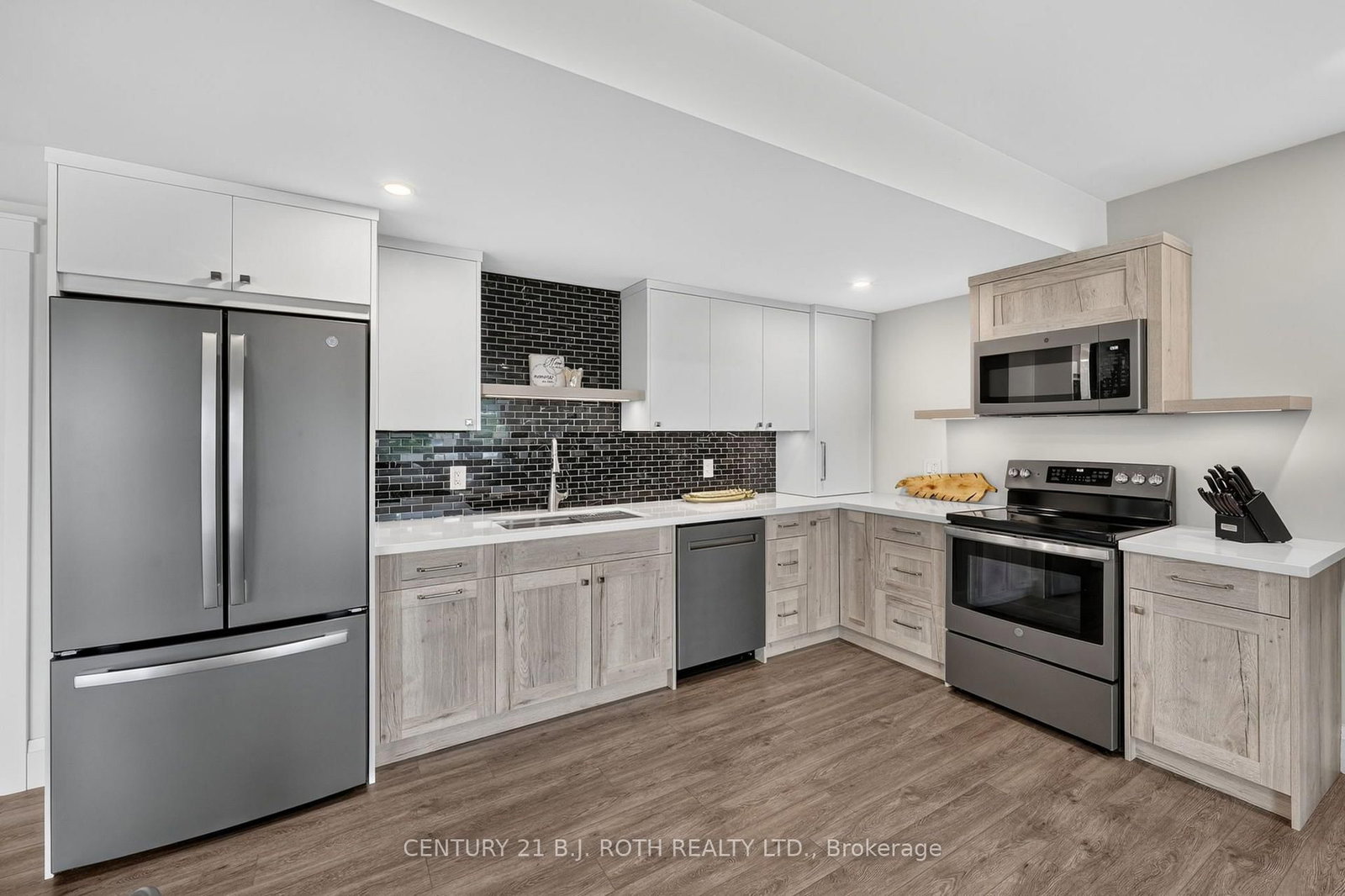 244 Frank Street • Midland, ON photo 29