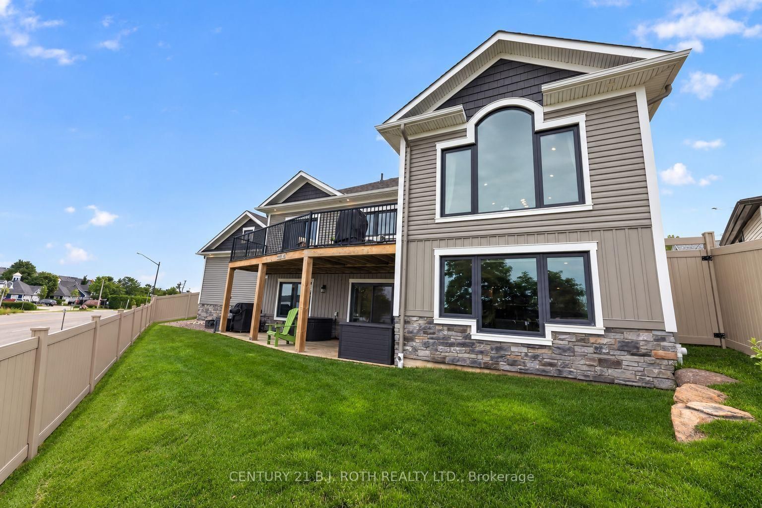244 Frank Street • Midland, ON photo 35