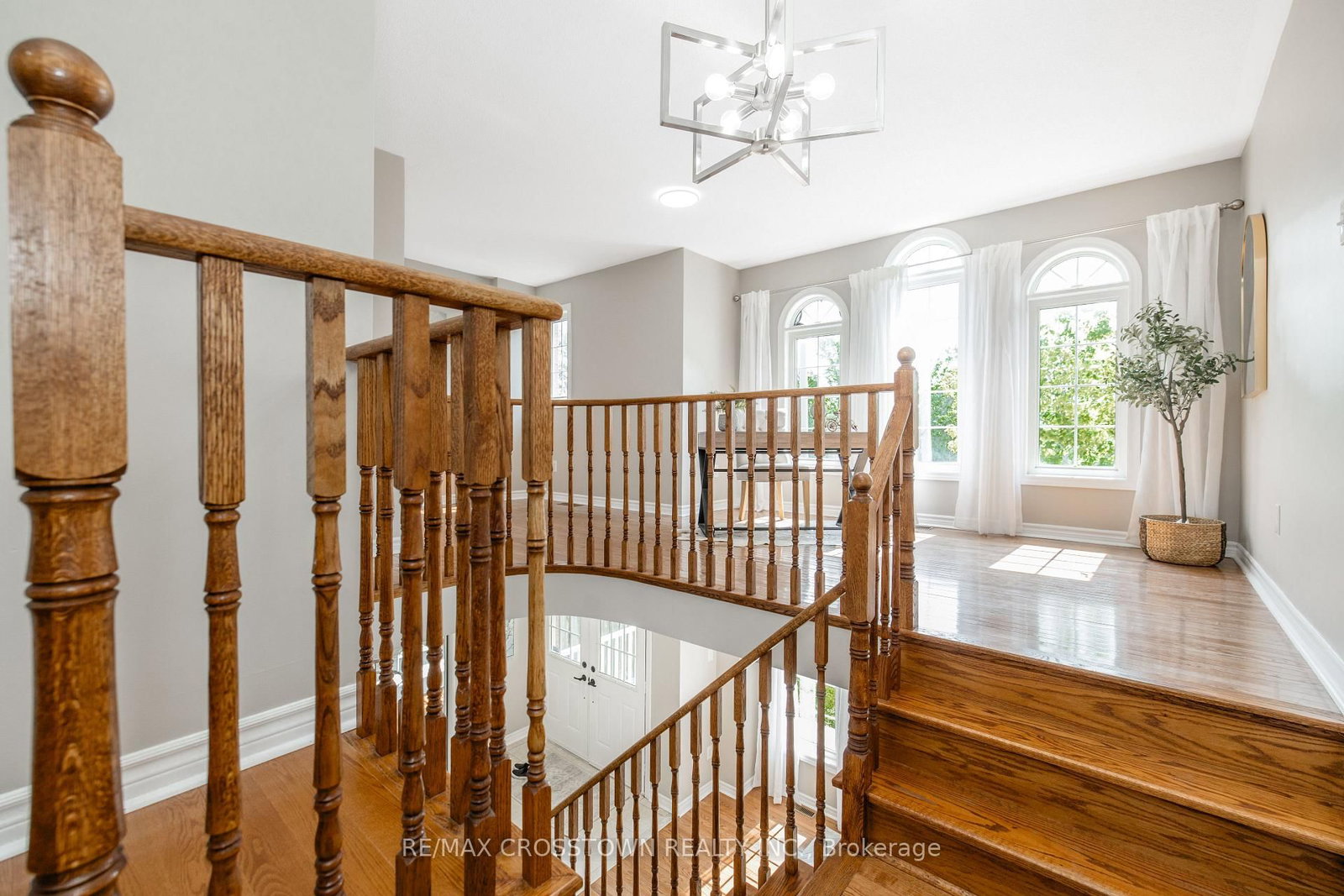 22 Maple Crown Terrace • Barrie, ON photo 22