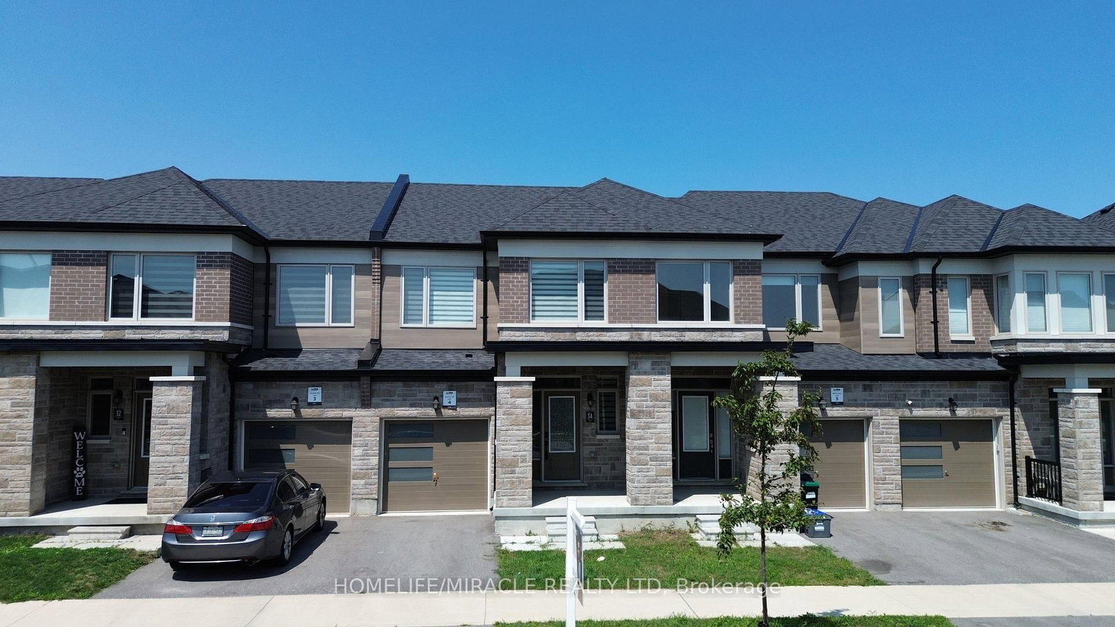 34 Valleybrook Road • Barrie, ON photo 1