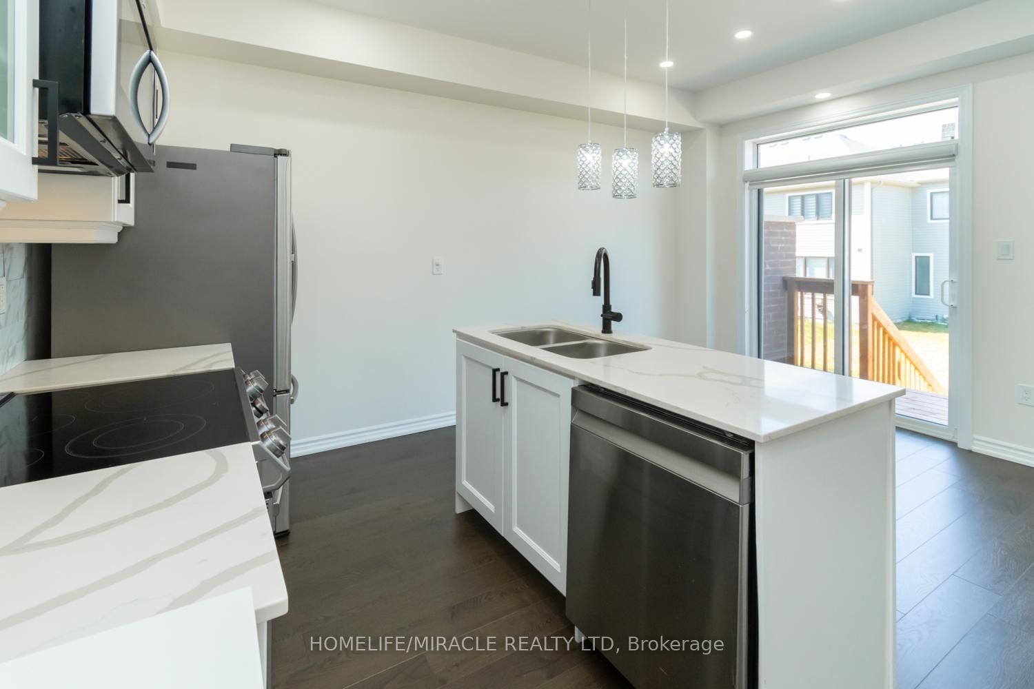 34 Valleybrook Road • Barrie, ON photo 13
