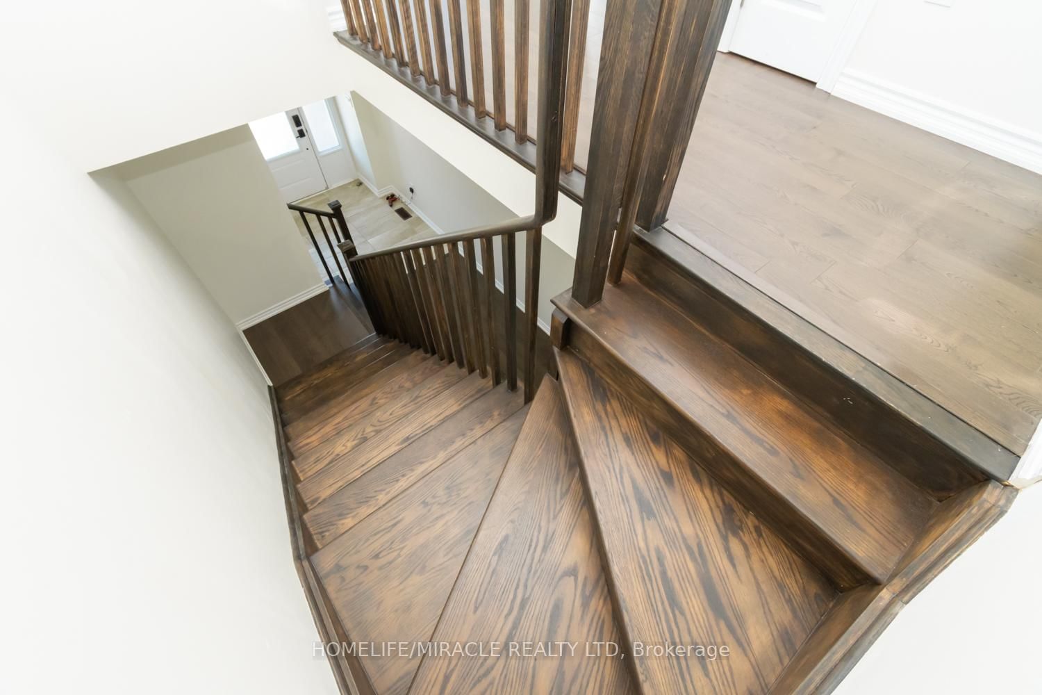 34 Valleybrook Road • Barrie, ON photo 19