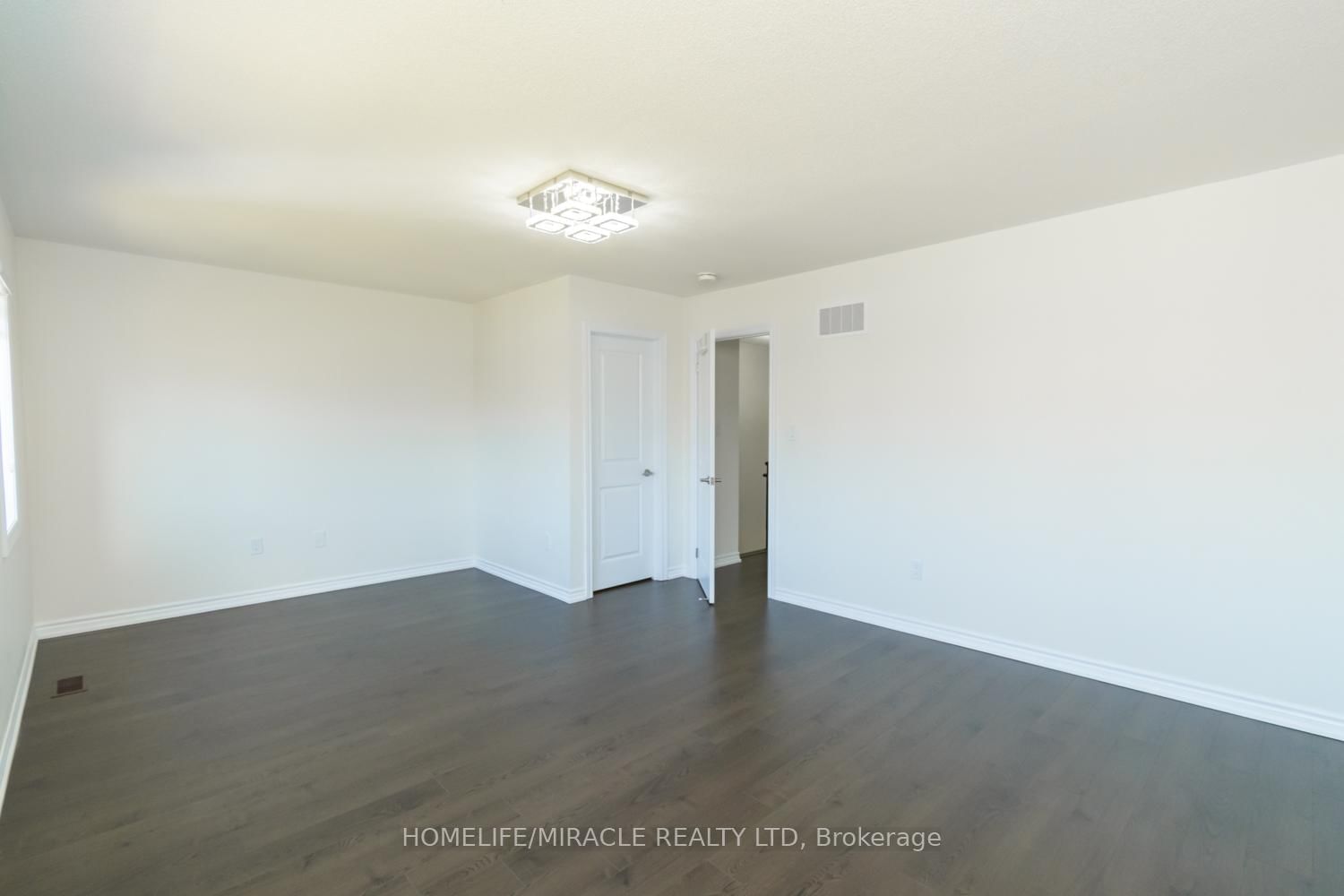 34 Valleybrook Road • Barrie, ON photo 24