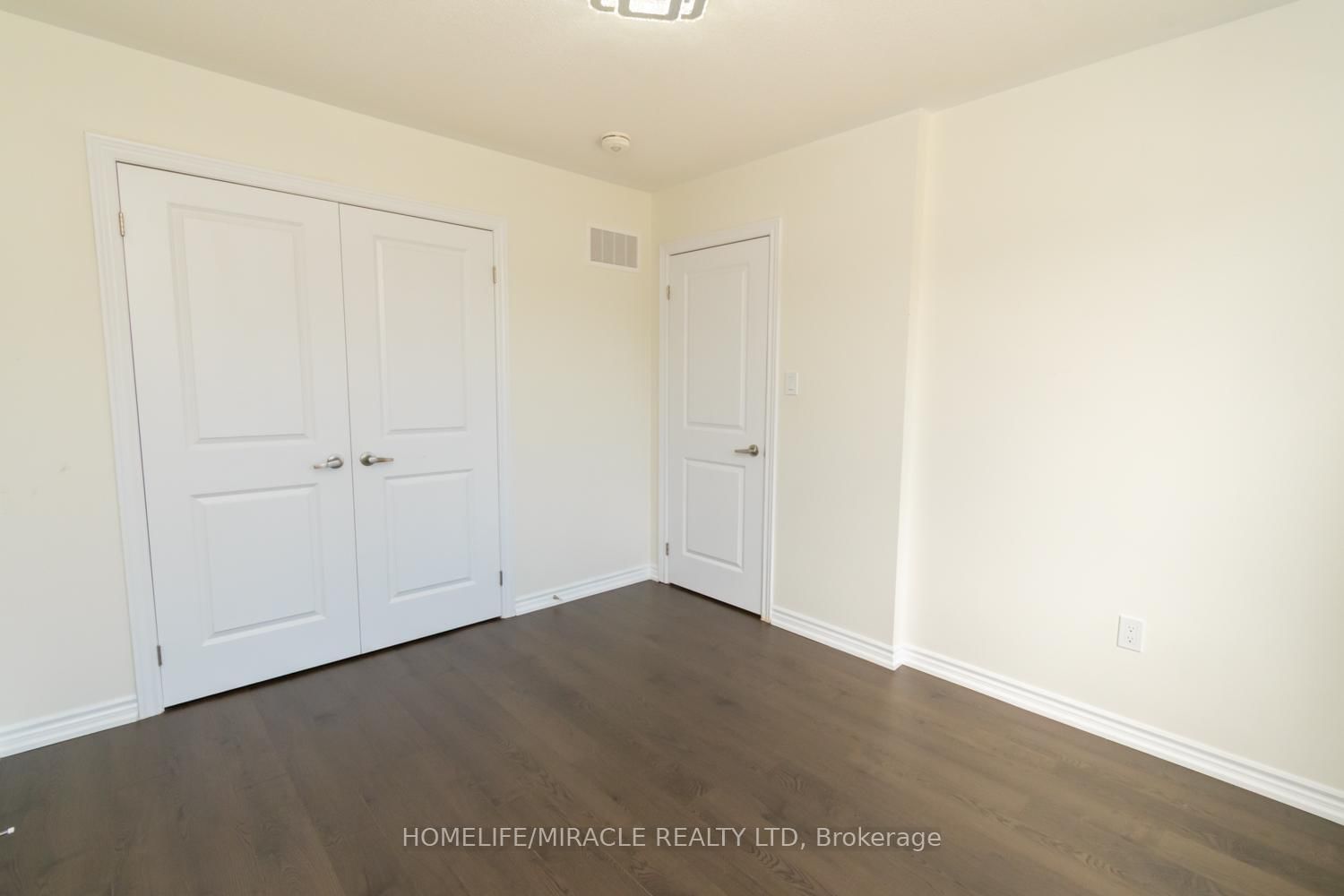 34 Valleybrook Road • Barrie, ON photo 31