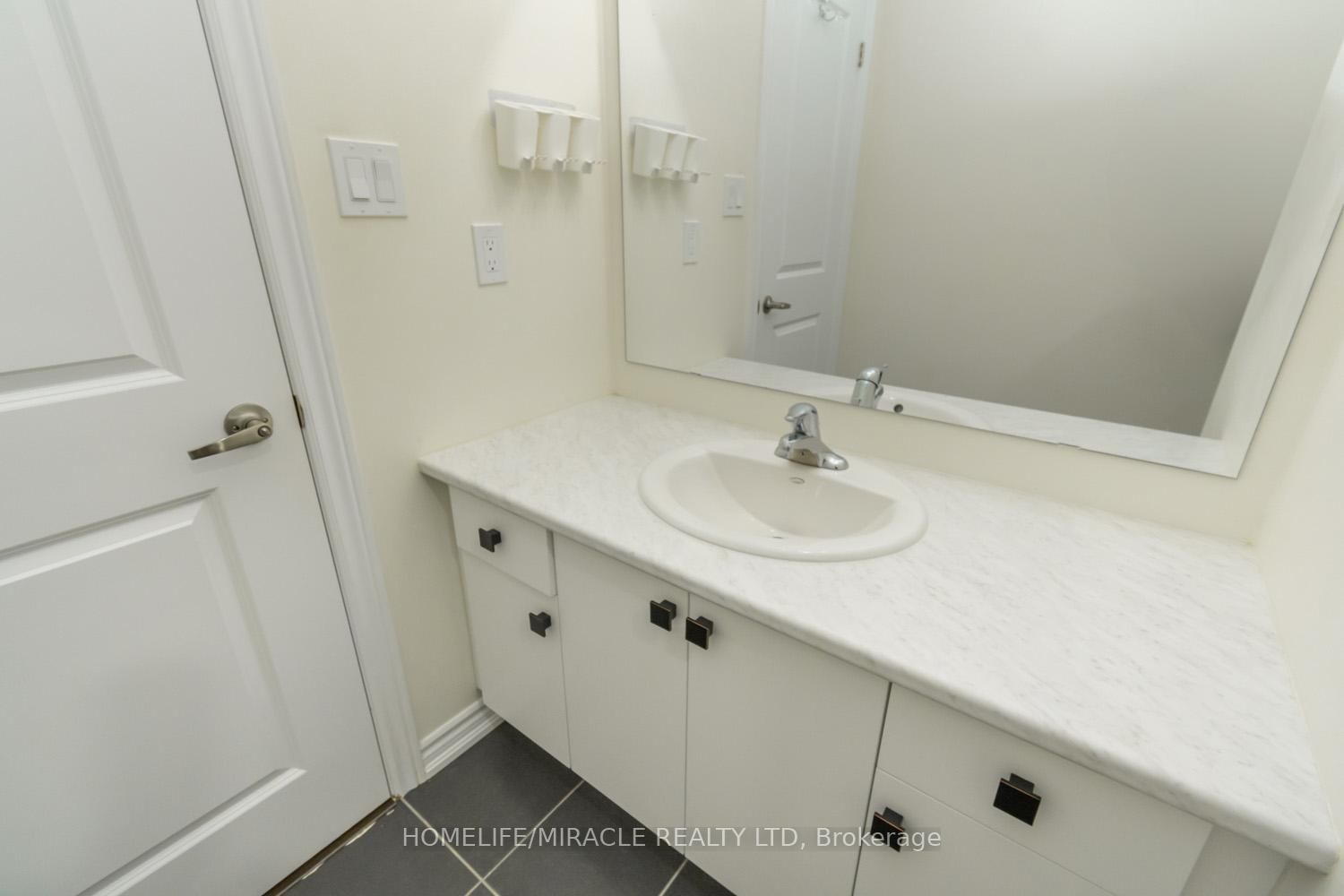34 Valleybrook Road • Barrie, ON photo 36