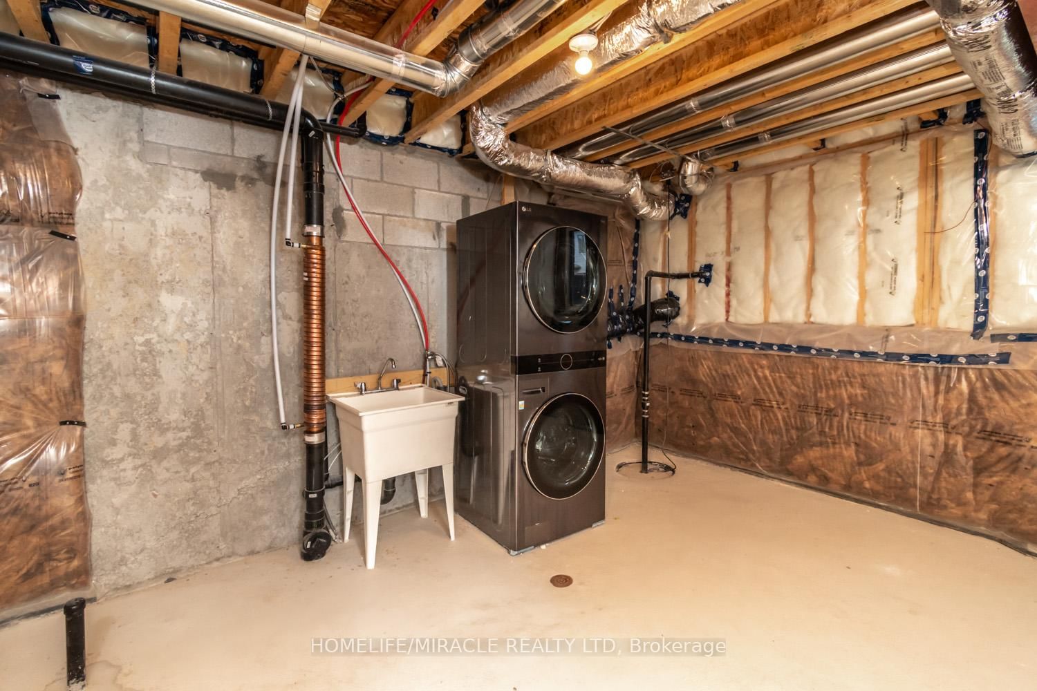 34 Valleybrook Road • Barrie, ON photo 38