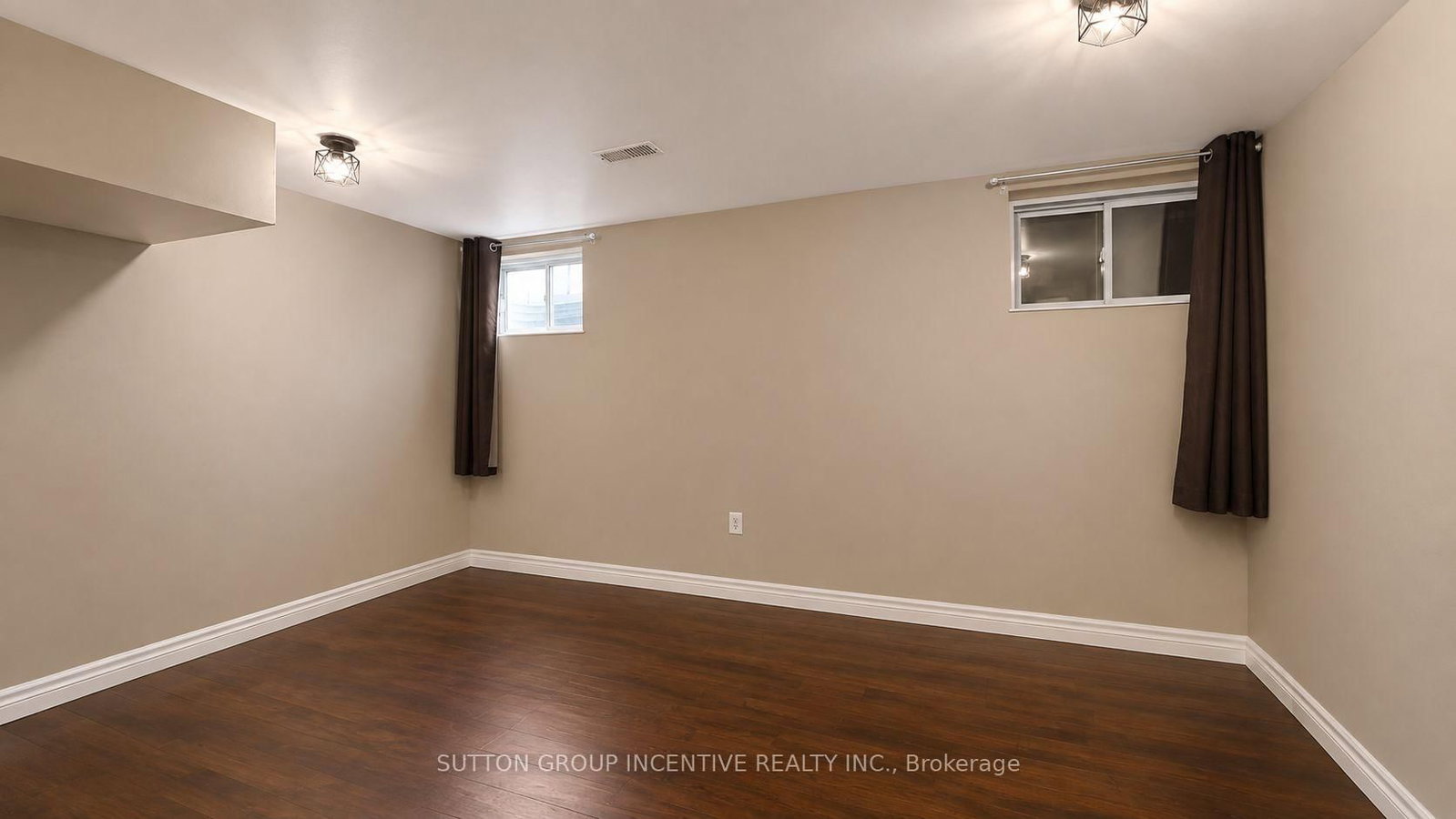 25 Lions Gate Boulevard • Barrie, ON photo 13