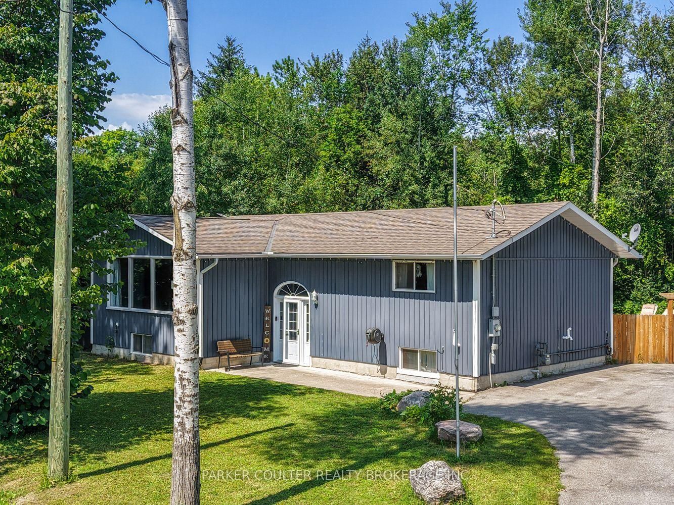 376 Wardell Street • Tay, ON photo 4