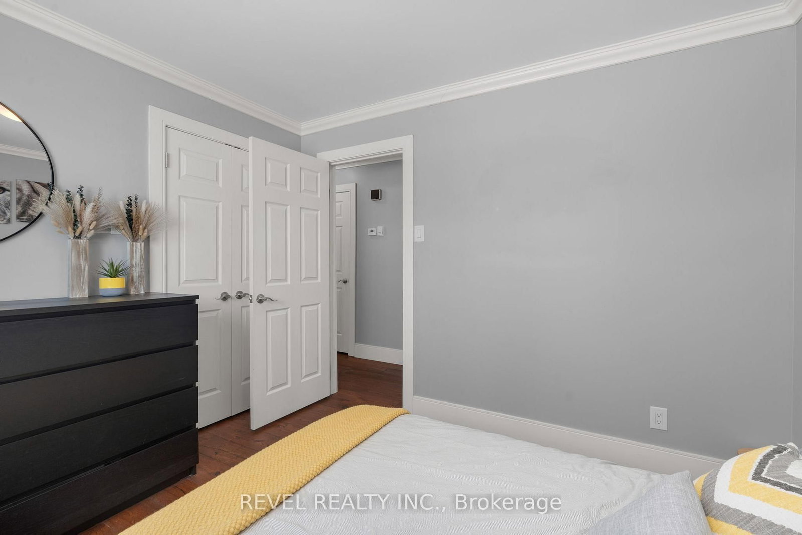 6537 9 COUNTY Road • Clearview, ON photo 11