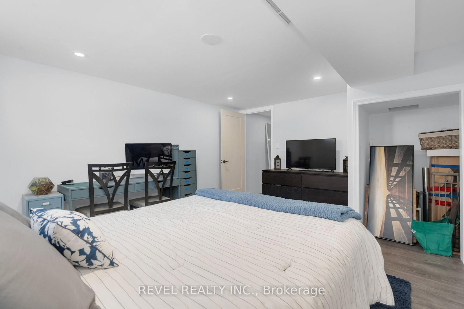 6537 9 COUNTY Road • Clearview, ON photo 24