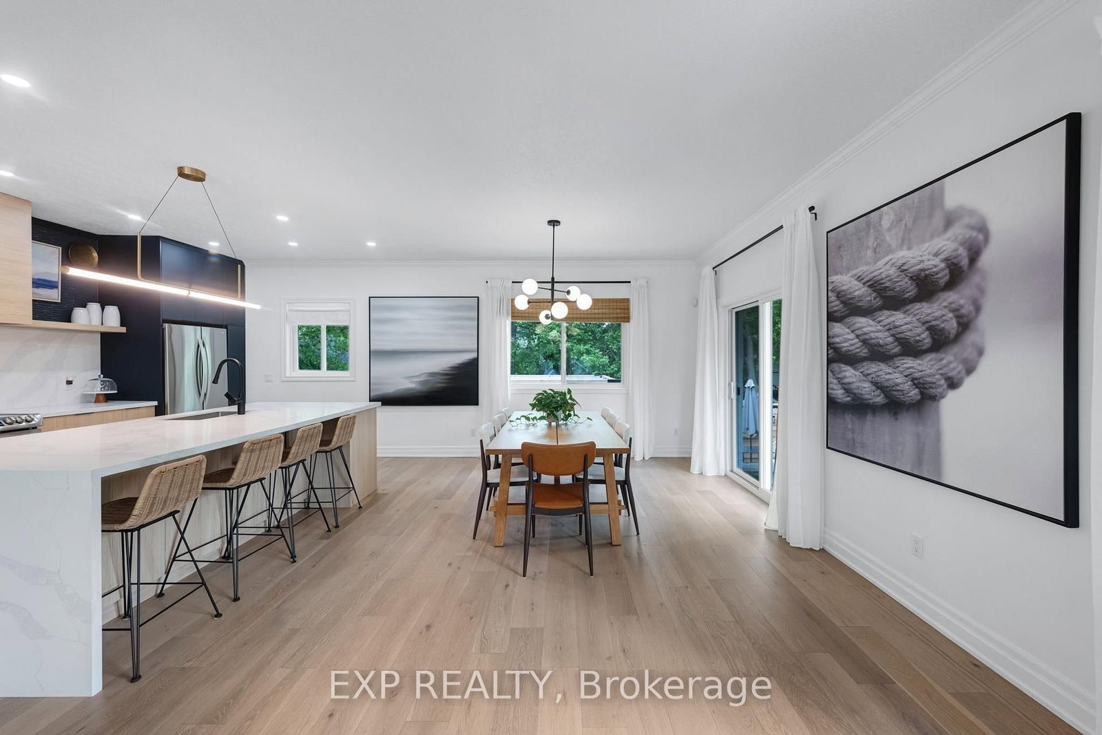 256 Old Mosley Street • Wasaga Beach, ON photo 11